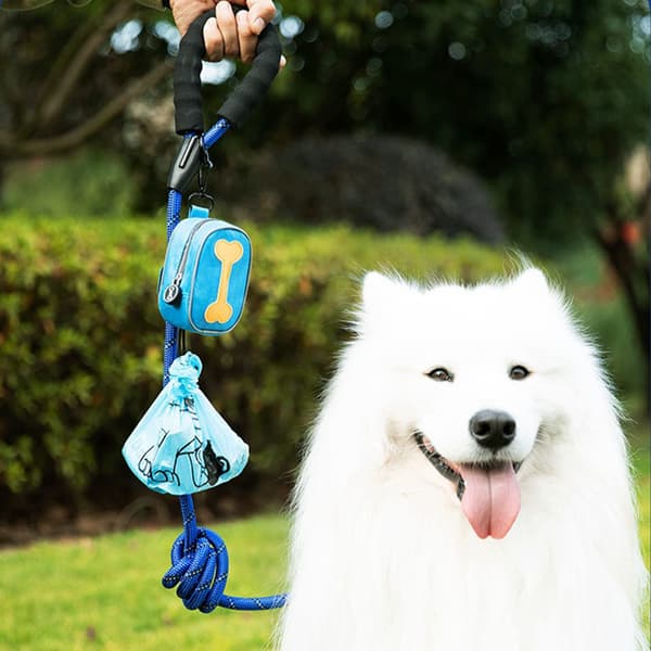 Hundetaskeholder med snorclips og elastiksnor