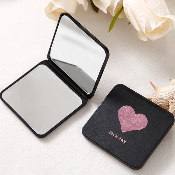 Bærbart sødt mini makeup-spejl - hjerteformet