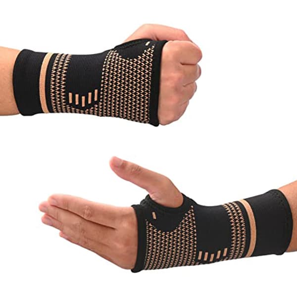 1 par stickade sport handledsskydd - L