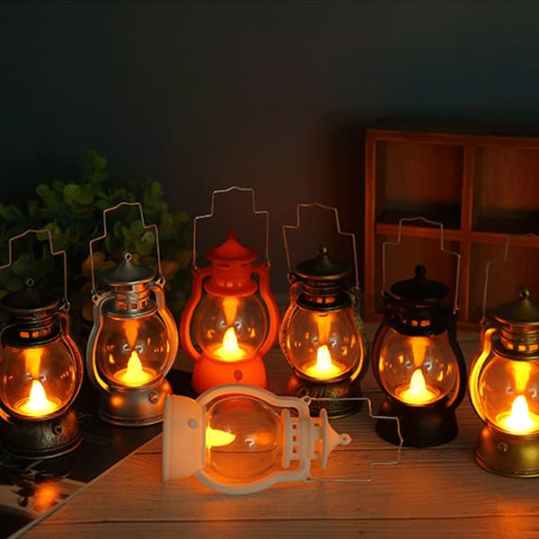 2 STK Bærbar Retro Parafinlampe - Rød + Sølv