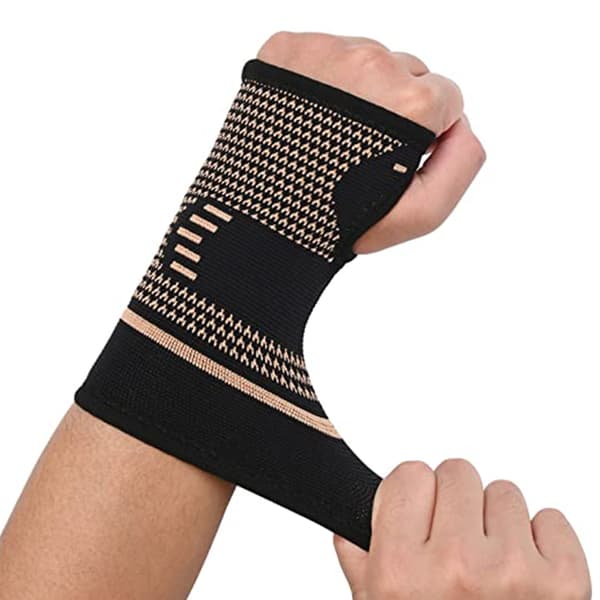 1 par stickade sport handledsskydd - L