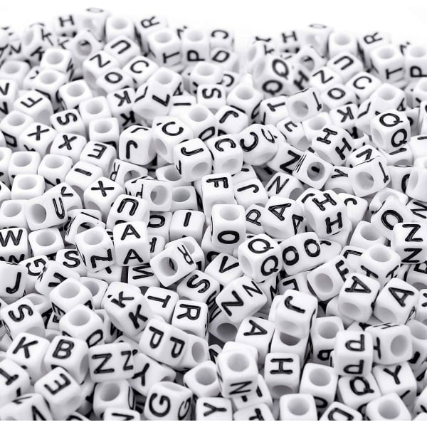 Bokstavspärlor - 700st 6mm vita akryl alfabetpärlor
