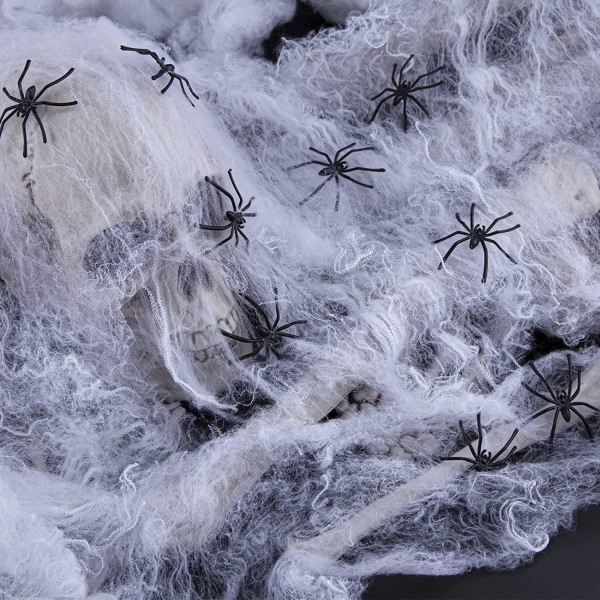 300 kvm Halloween spindelnätdekorationer med plastspindlar