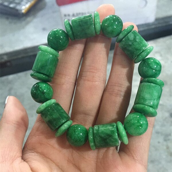 Naturligt grönt jadearmband män kvinnor handsnidade jaspis jadeitpärlor Elastiska pärlorarmband modesmyckentillbehör Green
