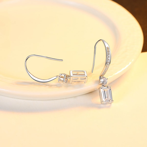 Square CZ 925 Sterling Silver Hoop Örhängen för kvinnor Fina smycken Bröllop Förlovning Öronkrokar Trend Mode Accessoarer SE20071804