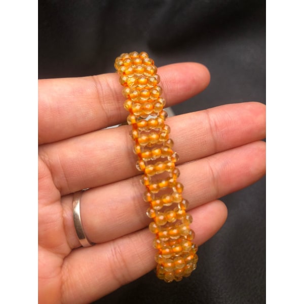 Äkta naturliga gula kristallpärlor Elastiskt armband Ädelstensarmband Kvinnor Healing smycken Citrinkristaller Bred amulettarmband Clear