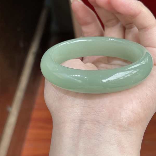Jadeite Armband Certifierat Myanmar Jade Kvinnor Äkta Natural Grade A Burma Jades Stone Armband 54-56mm