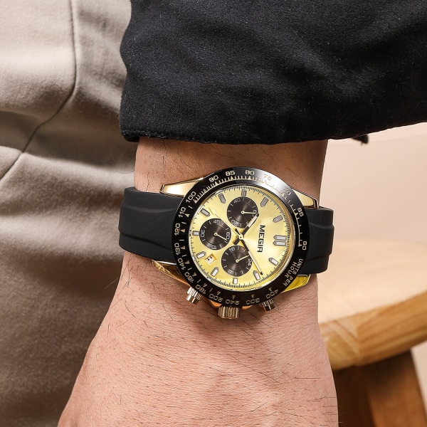 MEGIR Sports Herrklockor Toppmärke Herr Lyx Militär Quartz Watch Silikon Lysande Kronograf Man Klocka Watch 8104 GoldBlack