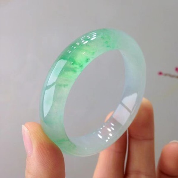Burma Jades Armring Kvinnor Emerald Ädelsten Healing Real Ice Jadeite Myanmar Certifierad Jade Stone Armband 56-58mm