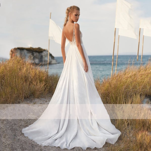 Boho High Split Chiffong Bröllopsklänning 2023 V-ringad Spets Applikationer Ärmlös strandbrudklänning Rygglös A-linje Vestidos De Novia white 2