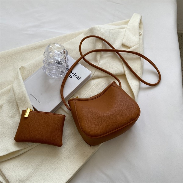 Högklassig textur liten väska dam sommar ny axelväska Crossbody-väska populär stil dam-bucket-väska Brown