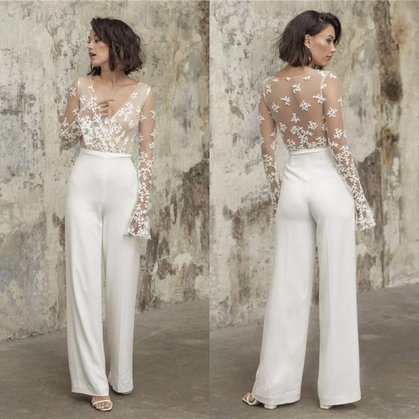 Långärmad Jumpsuit Bröllopsklänningar 2022 Spetsapplikationer V-ringad brudklänning med byxor Illusion Tyll Custom Made white 2