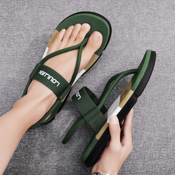 Sommar sandaler och tofflor för män Change Dual-Use Trend Edition Utomhus präglade texturmönster Casual Beach Shoes Flip-flops Black 43