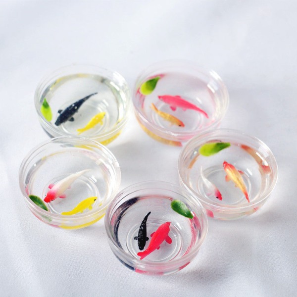 Mikrominiatyrmöbler Tiny småskalig leksaksdockahus Gör-det-själv Decora Mini 1:12 Simulering Koi Fish Tank Random