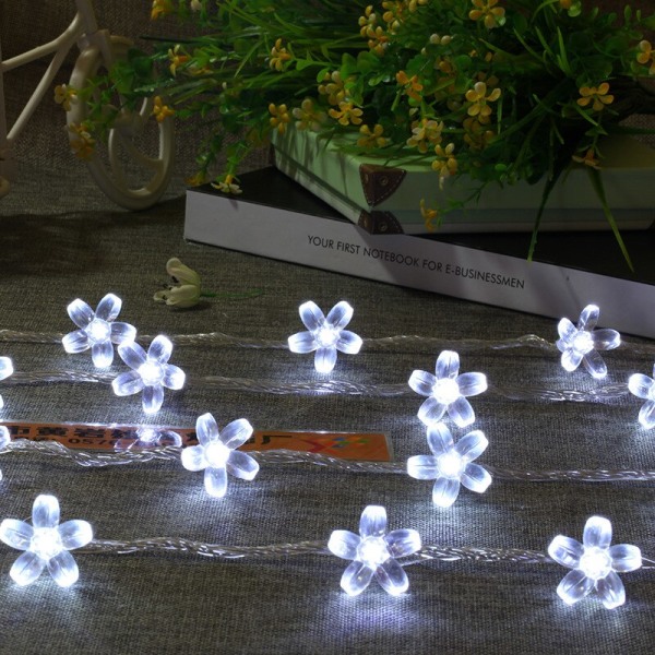 Långvarig körsbärsblommor blomma girlandlampa AA batteridriven LED-slinga Fairy Lights Kristallblommor Inomhus bröllop juldekorationer White 1m 10led
