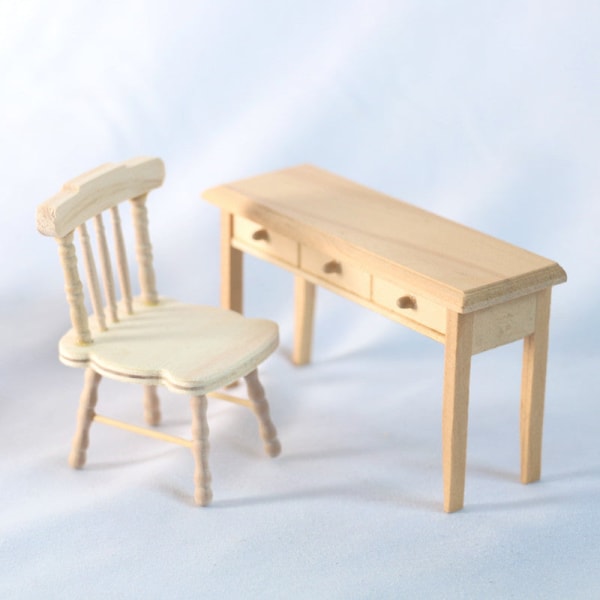 Micro Miniatyr Möbler Tiny Småskalig Leksak Doll House DIY Decora Mini Solid Wood Plain Chair Table and Chair combination