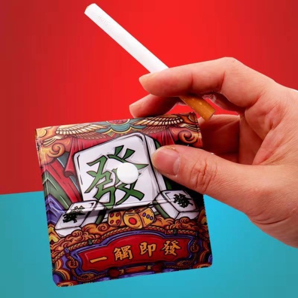 Hem Askfat Bärbar portabel plastficka i japansk stil Liten Mini Send 3 randomly