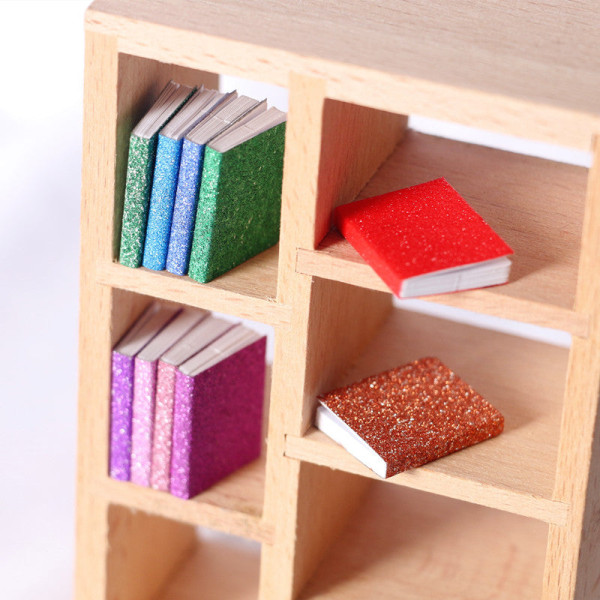 Mikro miniatyr möbler Små småskaliga leksaksdockor Hus DIY Decora Mini 1:12 Förgyllning frostade böcker Blue color 1pcs