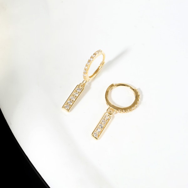 Fashionabla örhängen med spänne i sterling silver i zirkon, Inklusive Låda Guld