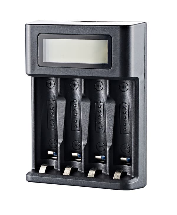 Basics Digital og smart lader, for 4 AA, AAA batterier, svart