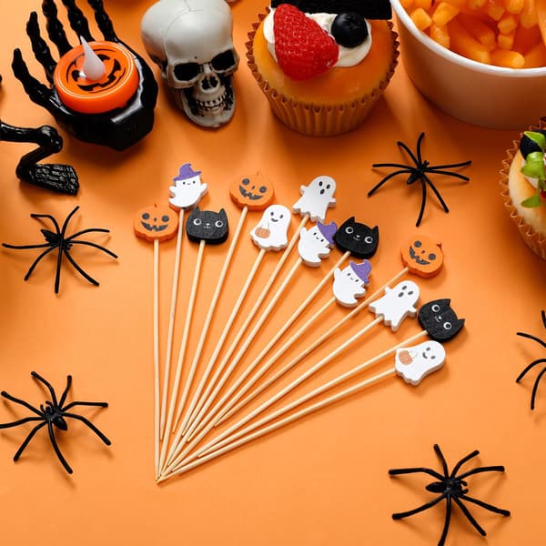 100 stk. Halloween-tema kagepynt – bambus dessertdekorationer med spøgelse-, græskar- og sort kat-design.