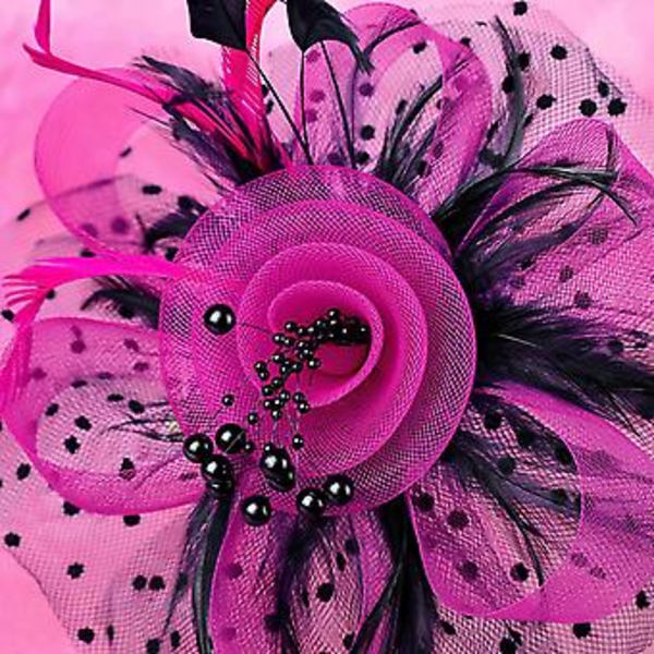 Fascinatorhatt med blommor, nätband och pärlor på ett hårband - Festlig huvudbonad - Svart
