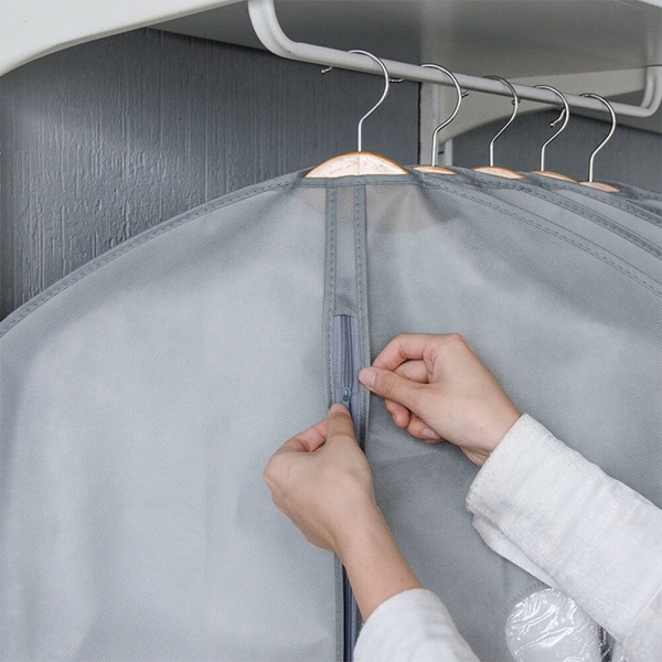 Vaatteiden päällinen Hengittävä säilytyspussin päällinen Black - 1 PC M