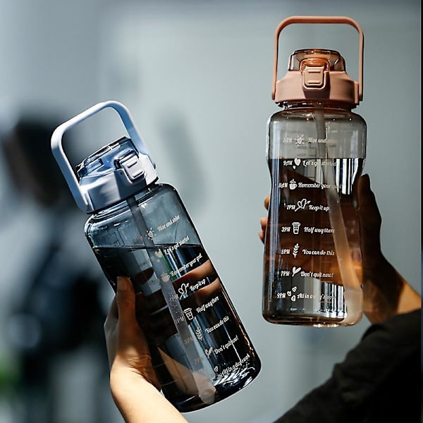 2l Kapacitet Parkopp Halmkopp Tidskala Vattenflaska Plastvattenkopp Stor Student Frostad Högtemperatur Utomhussport A Black 2000ml