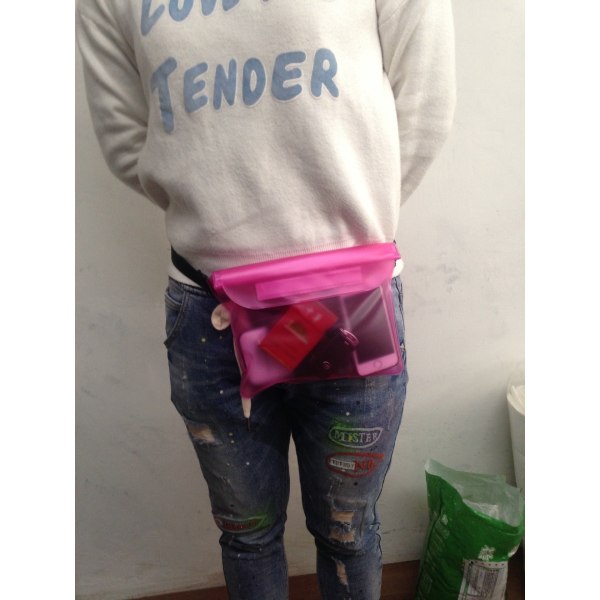 Män kvinnor Fanny Pack Midjeväska Mobiltelefon Vattentät PVC Tre-lagers förseglad pekskärm Mobiltelefon Vattentät Chrysanthemum 23*26