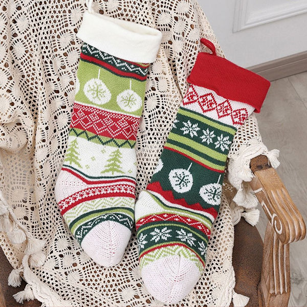 Stickade julstrumpor julklappspåsar 3