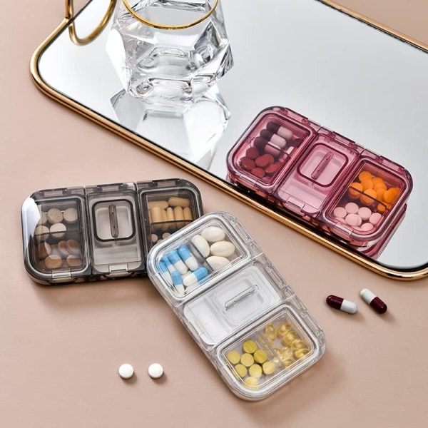 Pillerirasia, jossa 4 lokeroa, matka pillerirasia, pillerirasia tabletinjakajalla (läpinäkyvä vaaleanpunainen) Pink