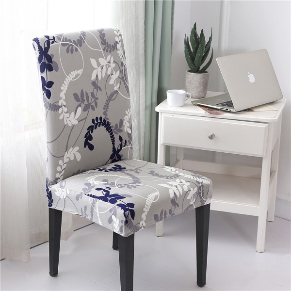 En set med 4 eleganta och minimalistiska stolsöverdrag lägger till ny dekoration till din stol