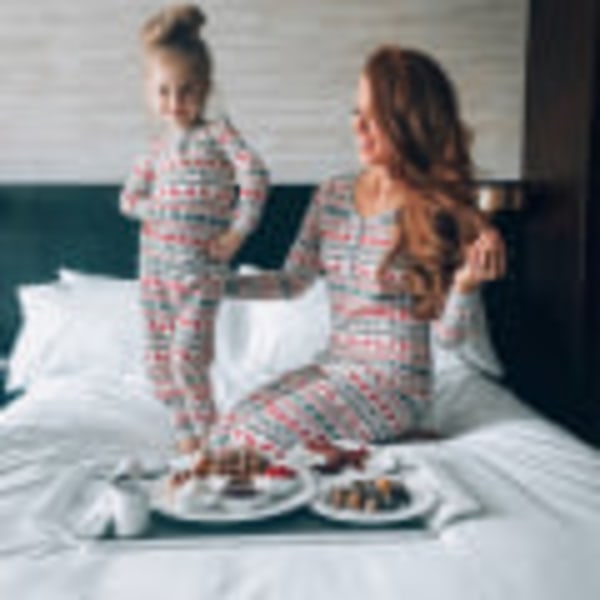 Perhevanhemman ja lapsen yhteensopiva kotisetti pyjamat, joulupyjamat pikkulapselle 6