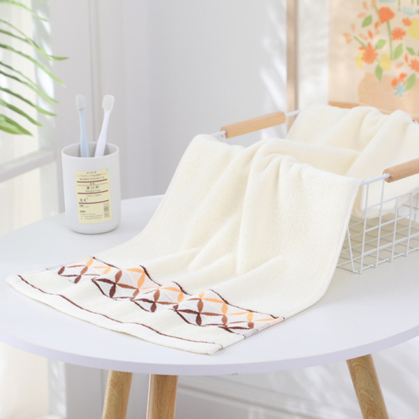 4-pack handdukar, ansiktshanddukar i 100 % bomull, mjuka och mycket Beige