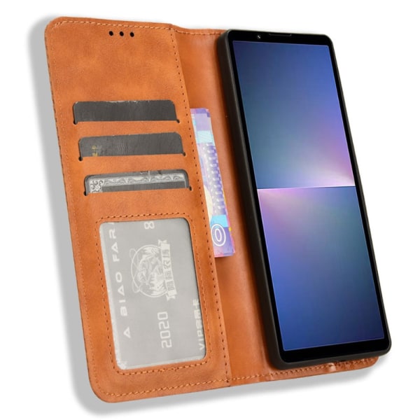 SKALO Sony Xperia 5 V Kohokuvioitu Premium lompakkokotelo - Rusk Brown