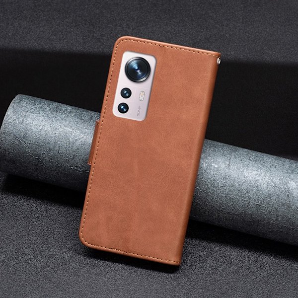 SKALO Xiaomi 12 5G Flip Cover m. pung i PU-læder - Brun Brown