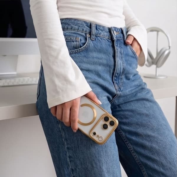 Tech-Protect MagFlex MagSafe Cover til iPhone 18 Pro Max - Shiny Gold Gold