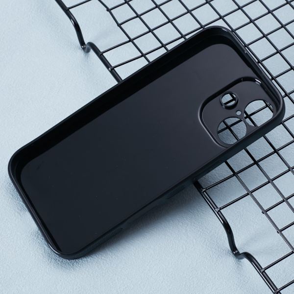 SKALO iPhone 16 Carbon Fiber TPU-suojakuori - Musta Black