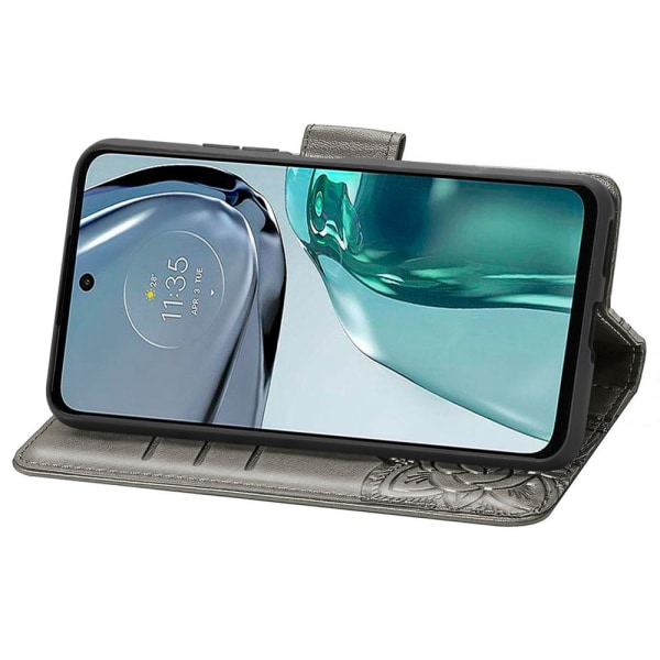 SKALO Motorola Moto G62 5G Mandala Butterfly lompakkokotelo - Harmaa Grey