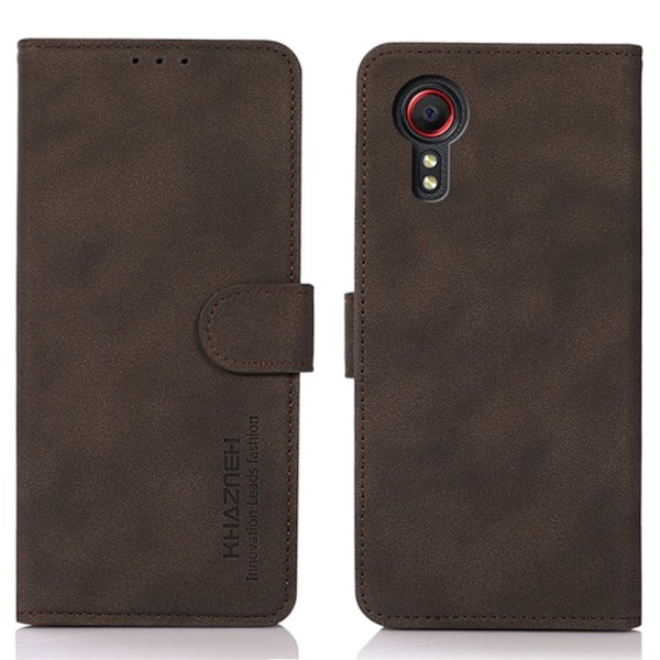 SKALO Samsung Xcover 7 KHAZNEH Lompakkokotelo PU-nahasta - Ruskea Brown