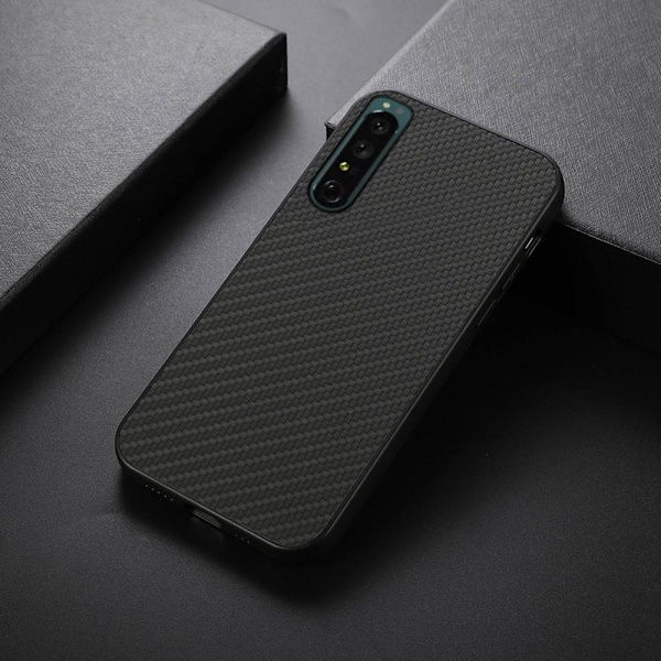 SKALO Sony Xperia 1 IV Carbon Fiber TPU-suojakuori - Musta Black