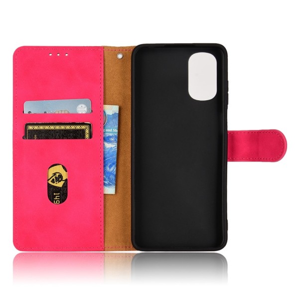 SKALO Motorola Moto E32/E32s Matt PU Nahka lompakkokotelo - Punainen Red