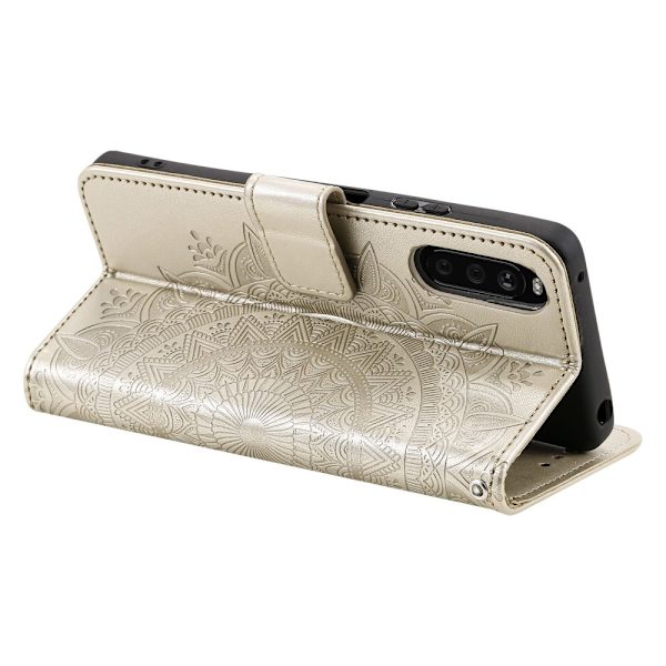 SKALO Sony Xperia 10 V Mandala Flip Cover - Guld Gold
