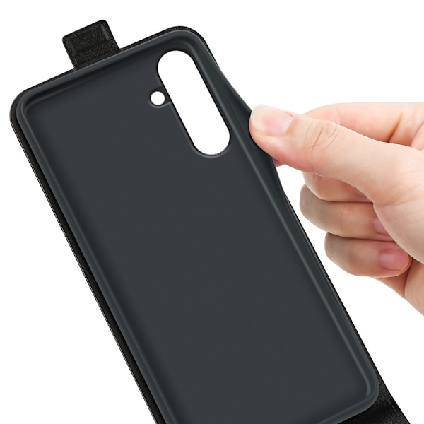 SKALO Samsung A26 5G Vertical Flip PU-Læder Flip Cover - Sort Black