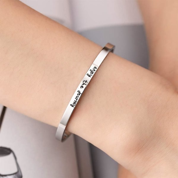 Vänskapsarmband för kvinnor - Inspirerande vänskapspresenter till bästa vän, motiverande manschettarmband för systrar, mamma, lärare, presenter 1Enjoy the journey