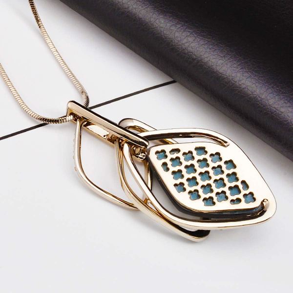 Trefaldigt lagerhänge Halsband Långt uttalande Hänge Halsband Lång tröja Kedja Rhombus Pendant