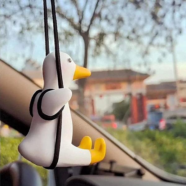 Heiluva Ankka Auton Ripustuskoriste Söpö Anime Tarvikkeet Ripustus Auton Sisustukseen Auton Taustapeilin Ripustin Autokoriste Tarvikkeet Along Neck Duck