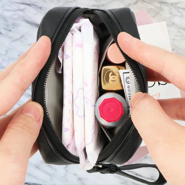 Sanitetsbind Opbevaringspose, Bærbar Makeup Taske, Menstruationsbind Tampon Organizer, Første Menstruationssæt Tasker til Teenagepiger Kvinder Damer Sort
