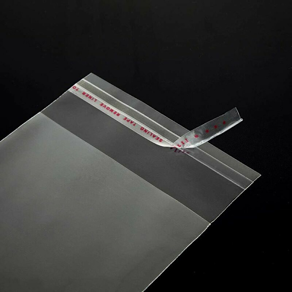 200-pack transparenta cellofanpåsar i plast med självhäftande förslutning 12 x 18 cm