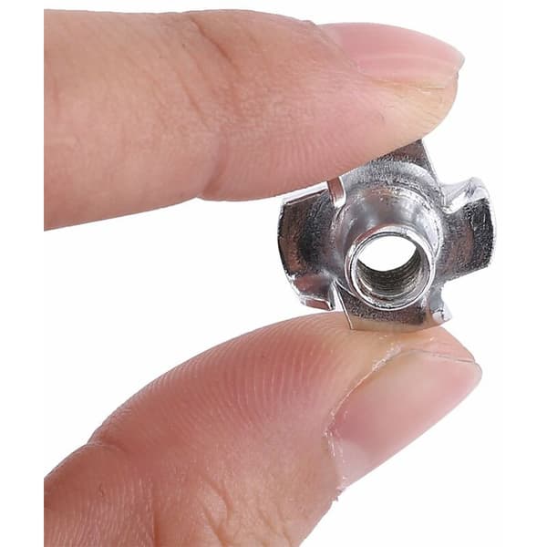 Zinkförzinkat kolstål möbel TT mutter fyra bitar för fixering av snickeri möbler (M5(50/pack)